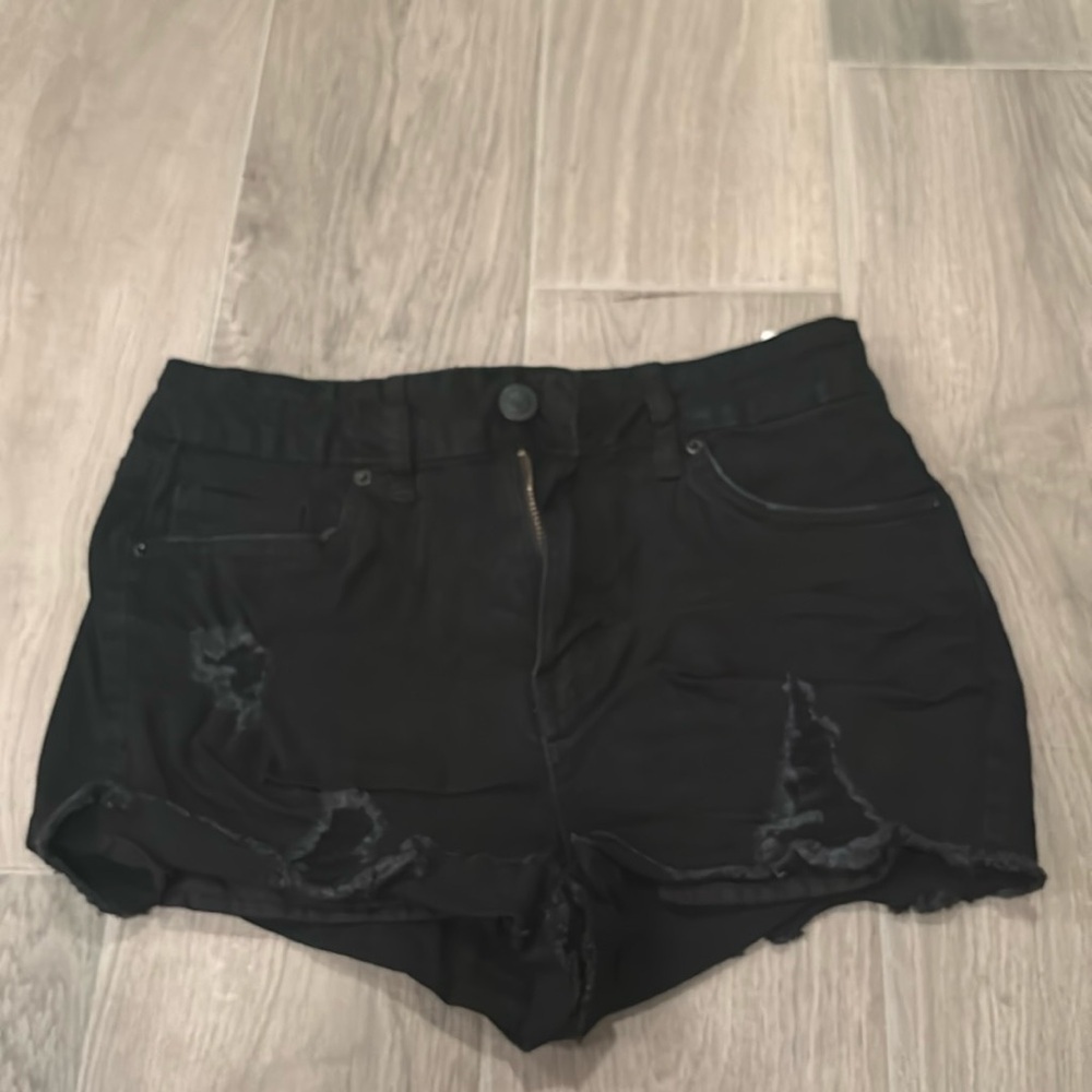 Miami Women’s Black Ripped High Rise Jean Shorts Size 5